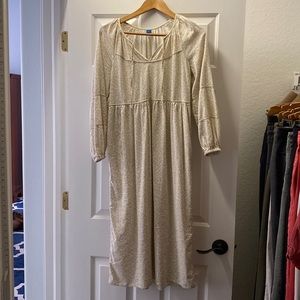 Adorable old navy dress…soft and comfy with pockets…great with jean jacket